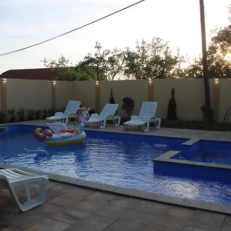 Villa Solis - Private Heated Pool&jacuzzi Sarajevo