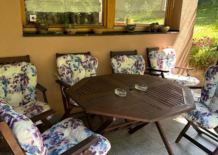 Villa Solis Private Pool Jacuzzi Sarajevo